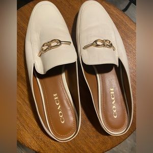 Coach flat slip on
